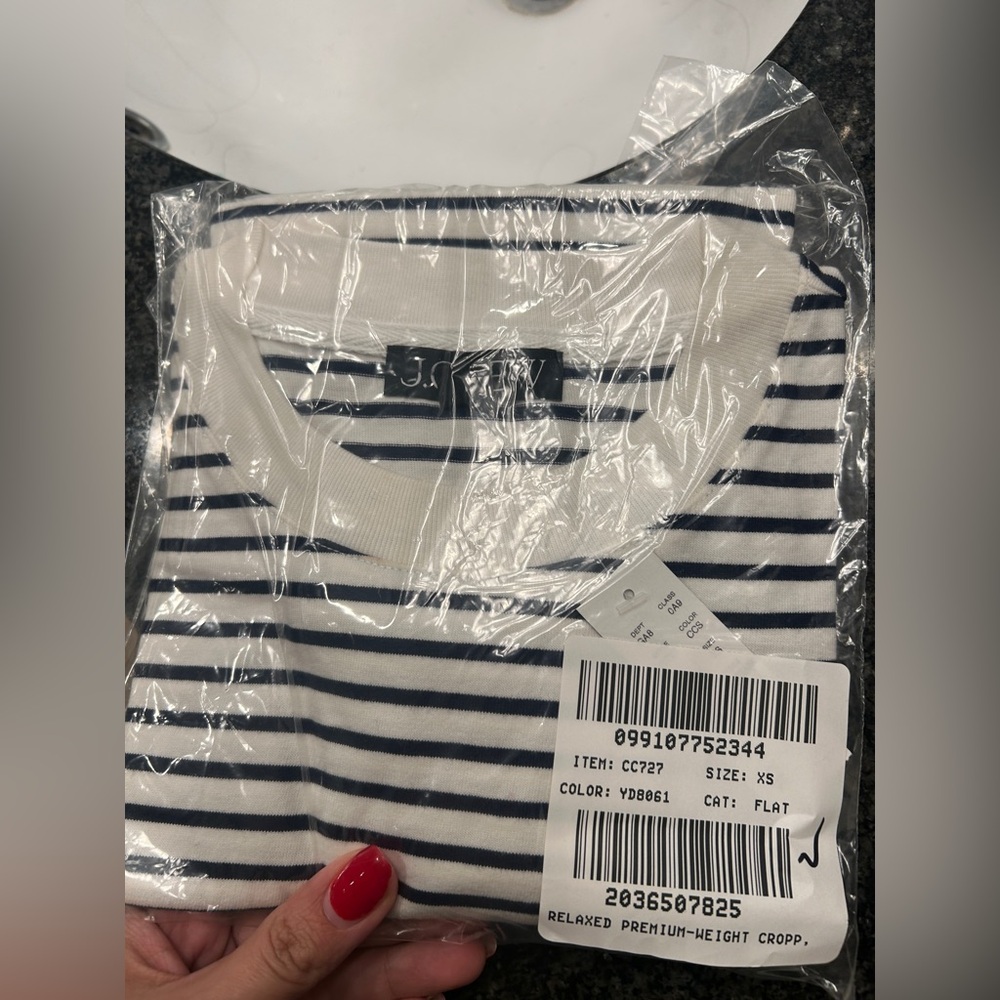 J.Crew Women's Relaxed Premium Weight Cropped TShirt Classic Ivory Stripe XS NWT - Picture 10 of 10